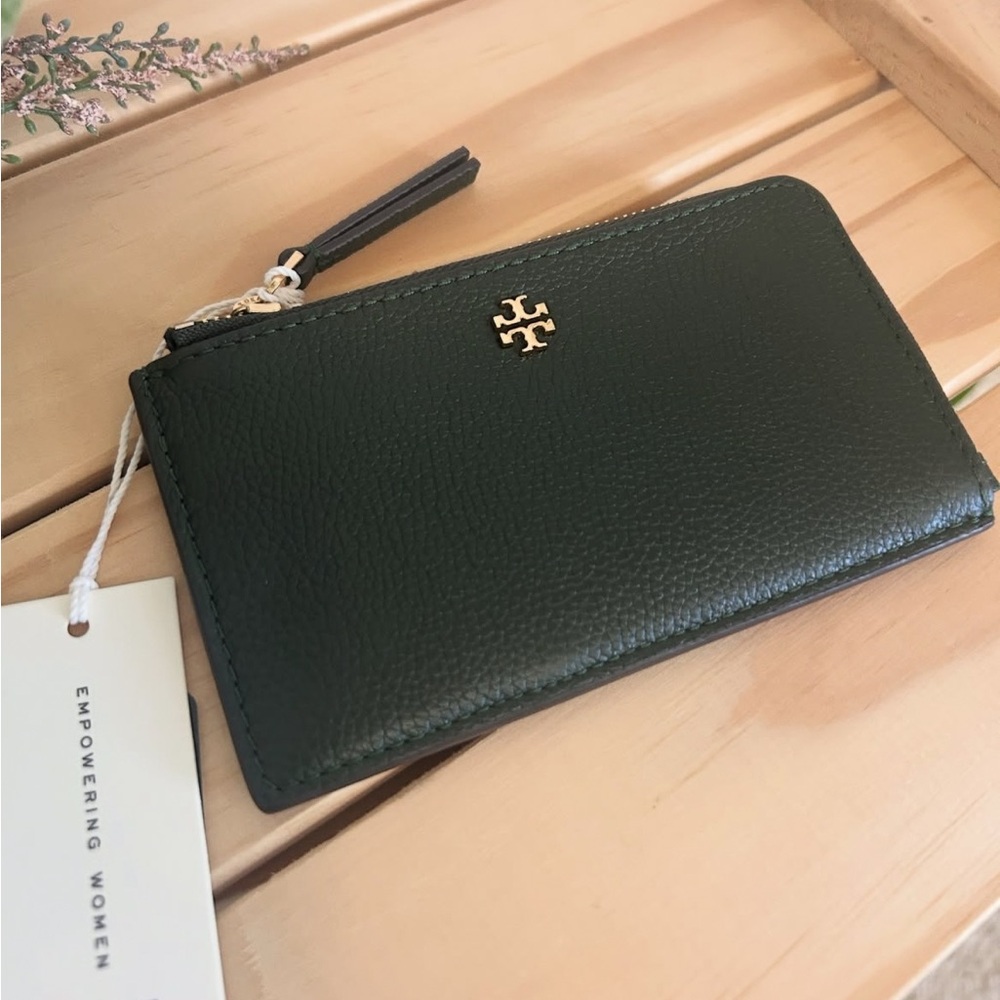 NWT💚Tory Burch Blake Zip Card Case Holder in Basil Green Pebble Leather 177026 - Picture 5 of 8